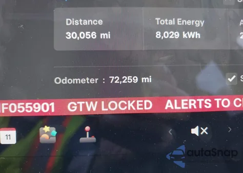 2021 Tesla Model 3 Long Range Dual Motor All-Wheel Drive z USA, uszkodzony, nr VIN 5YJ3E1EB6MF055901